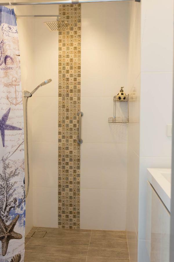 מאה פים Grand Blue Condominium 504 מראה חיצוני תמונה