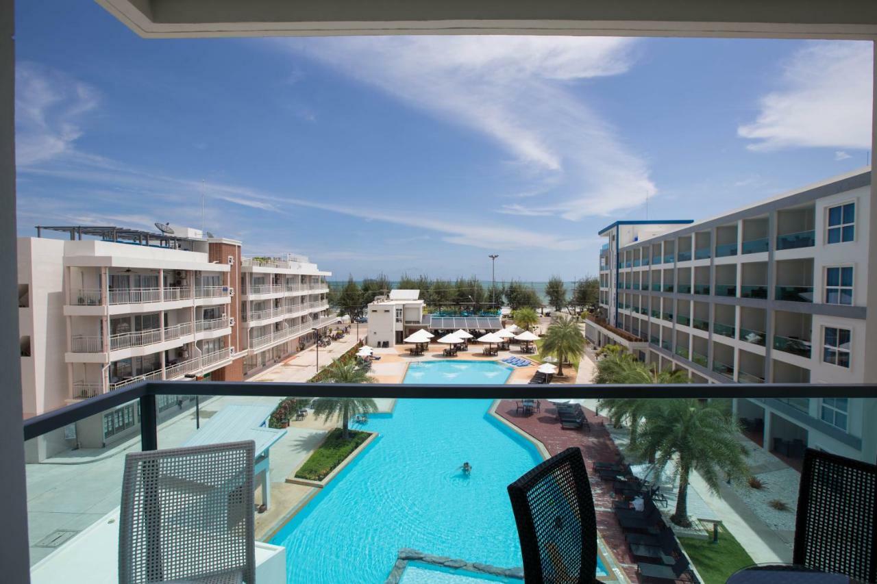 מאה פים Grand Blue Condominium 504 מראה חיצוני תמונה