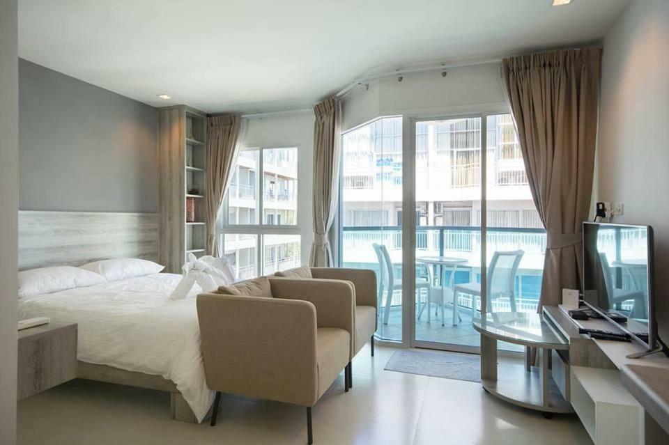 מאה פים Grand Blue Condominium 504 מראה חיצוני תמונה