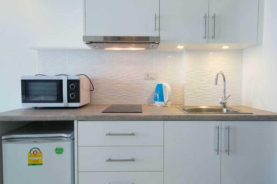 מאה פים Grand Blue Condominium 504 מראה חיצוני תמונה