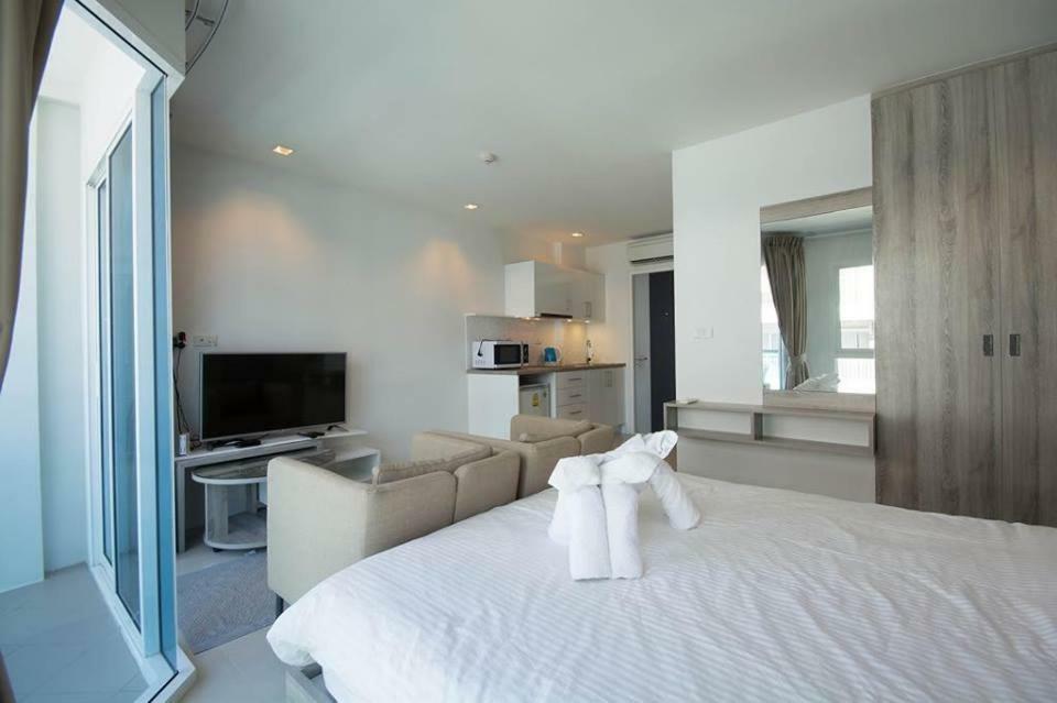 מאה פים Grand Blue Condominium 504 מראה חיצוני תמונה