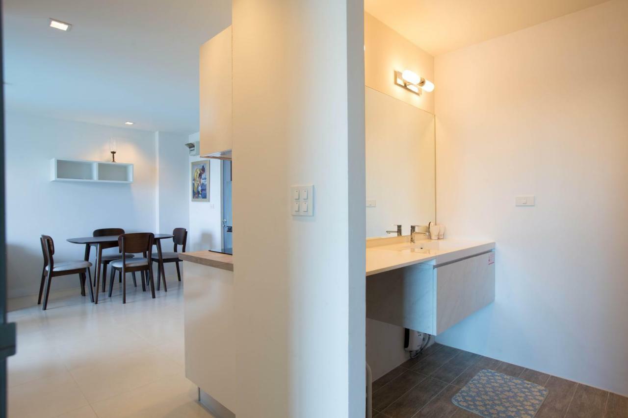 מאה פים Grand Blue Condominium 504 מראה חיצוני תמונה