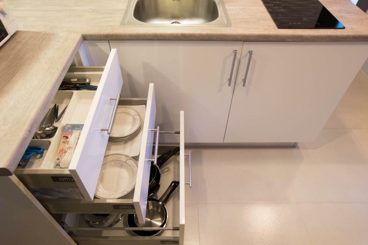 מאה פים Grand Blue Condominium 504 מראה חיצוני תמונה